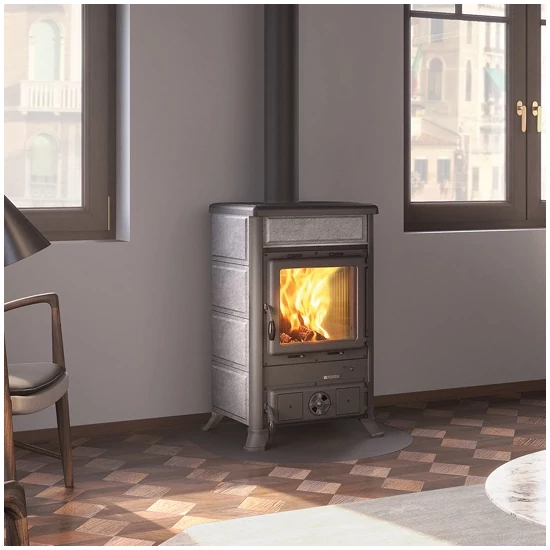 La Nordica ROSSELLA R1 5.0 PETRA fatüzelésű kályha (9 kW)